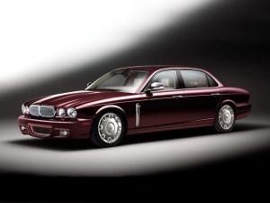 2007 Daimler Super Eight